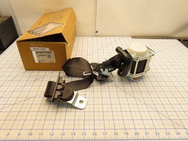 GM 19356079 Seat Belt Retractor Assembly Front Passenger 84493991 Genera... - $109.98
