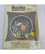 Bucilla Springtime Trellis Needlecraft 16&quot; Decorator Pillow Kit NEW Vintage - £14.91 GBP