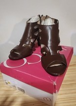 Nine &amp; Co 9 JJSABALA heels Shoes Brown With Two Straps Closure With Box  - $21.02