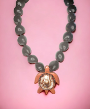 Hawaii Black Kukui Nut Choker Lei Necklace Opihi Shell on Koa Wood Turtle - £11.01 GBP