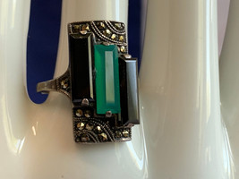 Vtg Sterling Silver Ring 5.8g Fine Jewelry Sz 8 Marcasite Green &amp; Black ... - £55.35 GBP