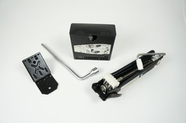 2004-2008 chrysler crossfire tire repair kit compressor jack lift lug wr... - $2,684.40 MXN