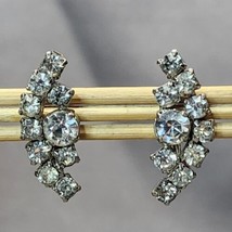 Vintage Faceted Rhinestones Silver-tone Half Moon Screw Back Earrings Jewelry - £17.46 GBP