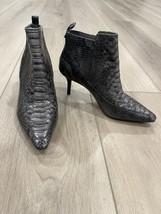 Donald Pliner Women&#39;s Willimus Snake Print Heeled Boot Gray Black Size 7... - $79.19