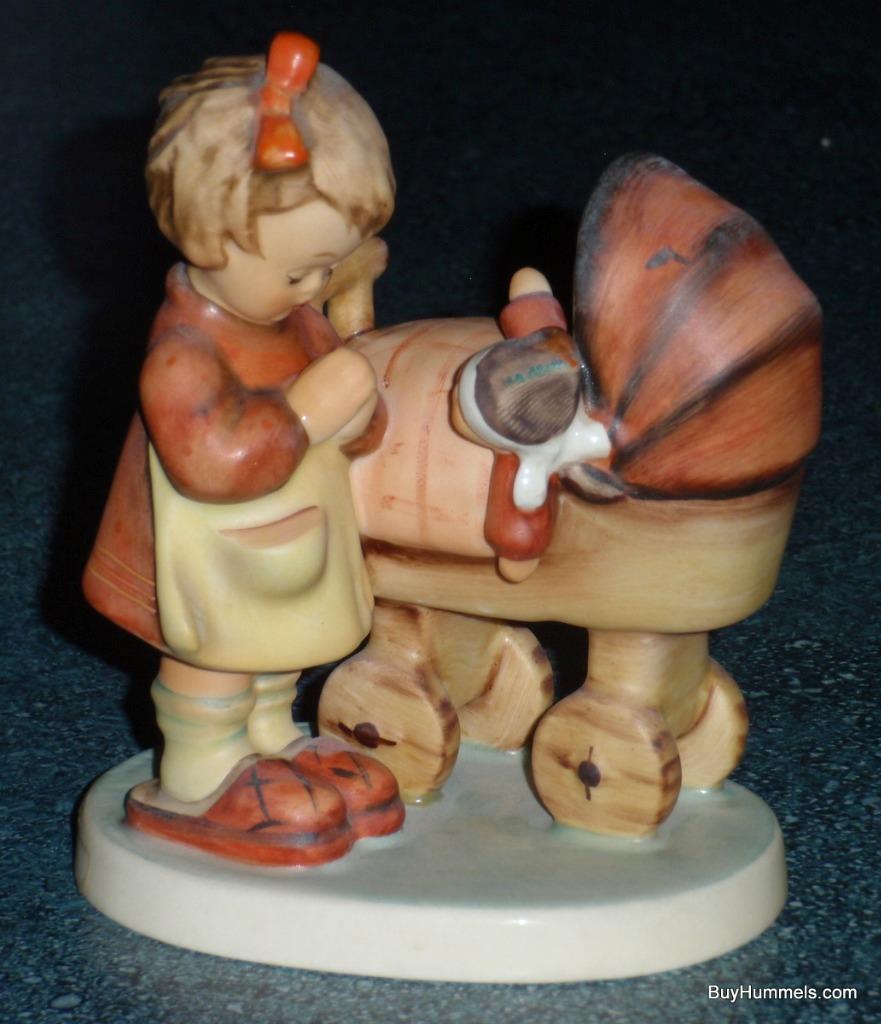 Primary image for "Doll Mother" Goebel Hummel Praying Figurine #67 TMK6 - A GREAT COLLECTIBLE GIFT