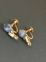 Vintage Small Round Blue Moonglow Cab w Clear Rhinestone Accents Goldtone Screw - £12.66 GBP