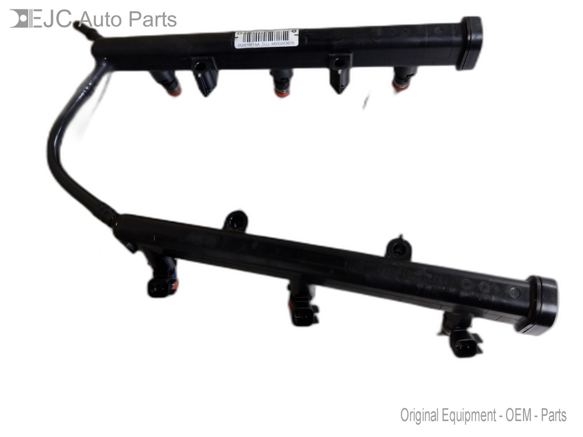 Fuel Injectors Set With Rail For 11-22 Chrysler  300  3.6 05291900AA Gas - $128.65