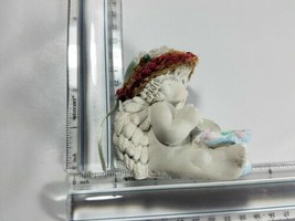 Dreamsicles DC304 It&#39;s Your Birthday Figurine Cherub With Fingers In Cak... - $4.95