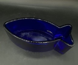 Cobalt Blue Fish 8” Serving Dish Vintage - £22.88 GBP