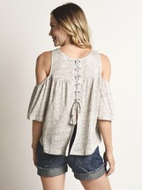 BB DAKOTA OLIANA TOP Small New NWT Cold Shoulder - $12.86
