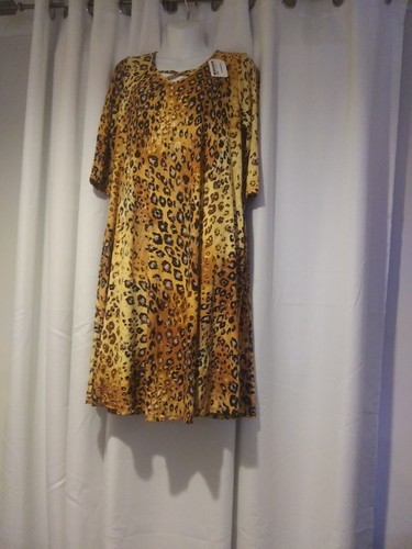 Boutique Story Teller Womans Dress Animal Print XLarge - $14.95
