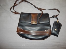 Vintage Carryland handbag. Faux leather black and brown. EUC - $9.89