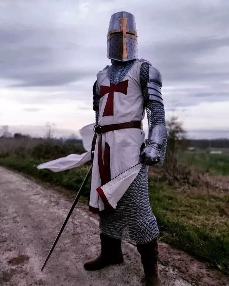 Medieval roman Templar costume for Halloween party - $499.00