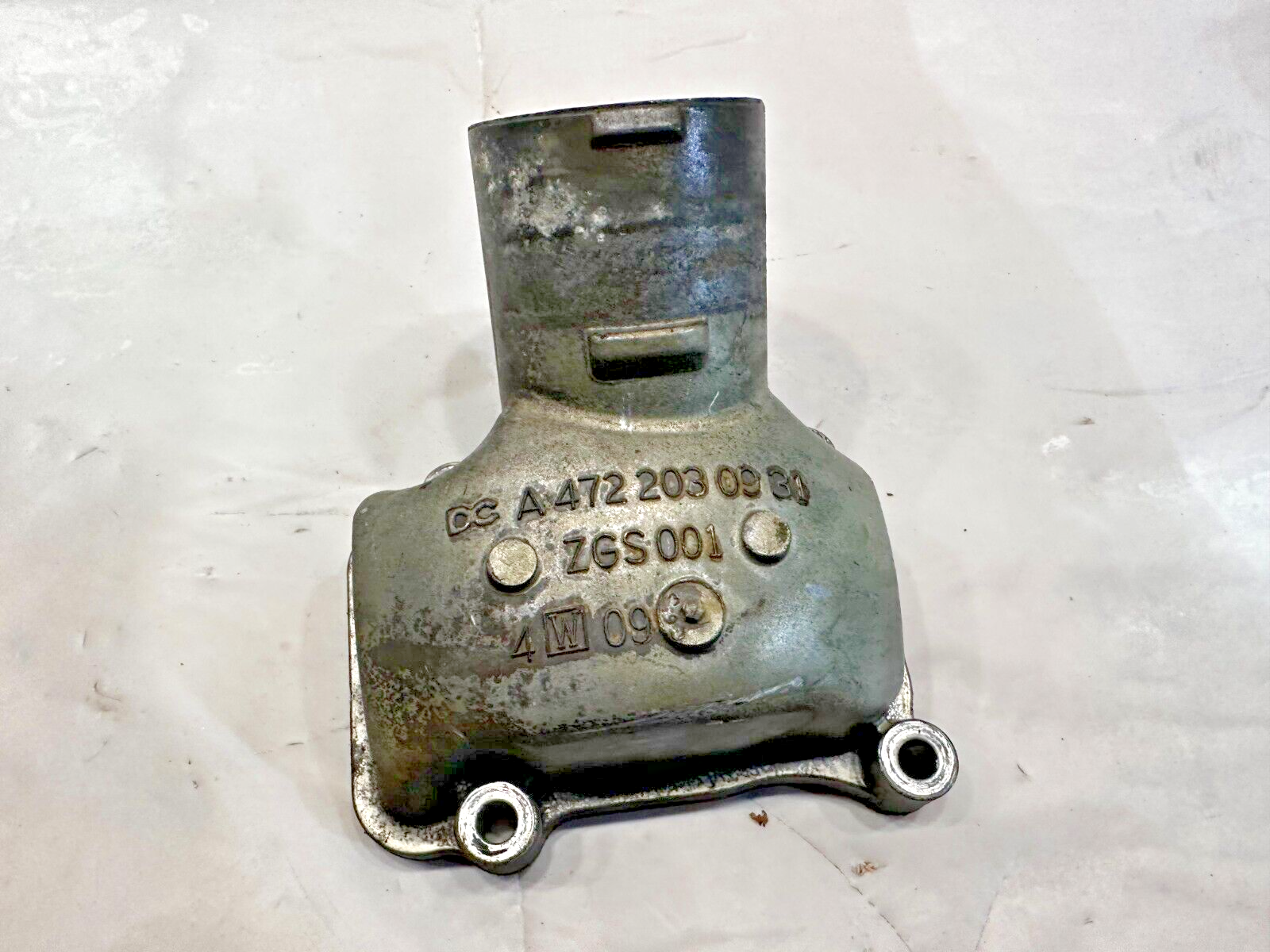 DETROIT DIESEL DD15 ENGINE THERMOSTAT WATER OUTLET HOUSING A4722030931 OEM - $37.05