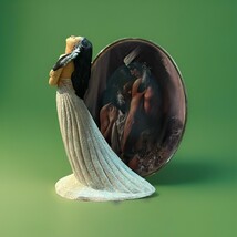 The bradford exchange tender yearning Native Longing  figure plate signed - $331.89 MXN