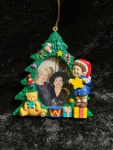 Vintage Christmas Tree Shaped Resin Ornament Holds Oval Photo - £3.91 GBP