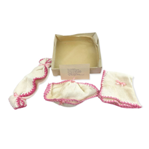 VTG 3 Crochet Washcloths Gift Set Unique Typed Note White with Pink Border  - £62.99 GBP