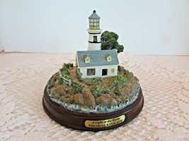 THOMAS KINKADE SCULPTURE A LIGHT IN THE STORM 4&quot;H LIGHTED LIGHTHOUSE LotD - $12.82