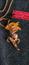 New Betsey Johnson Necklace Brooch Rose Yellow &quot;Pearl&quot; Pretty Collectible Deco - £11.98 GBP