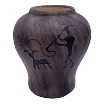 Binishtaa Indian Pottery Navajo Native American Vase Signed Petroglyph Art Gray - £35.55 GBP