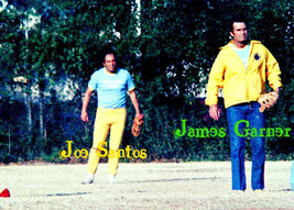 Mda Celebrity Softball Game 1978-CANDID 5 X 7 Photo--GARNER &amp; Santos #555 - £4.72 GBP