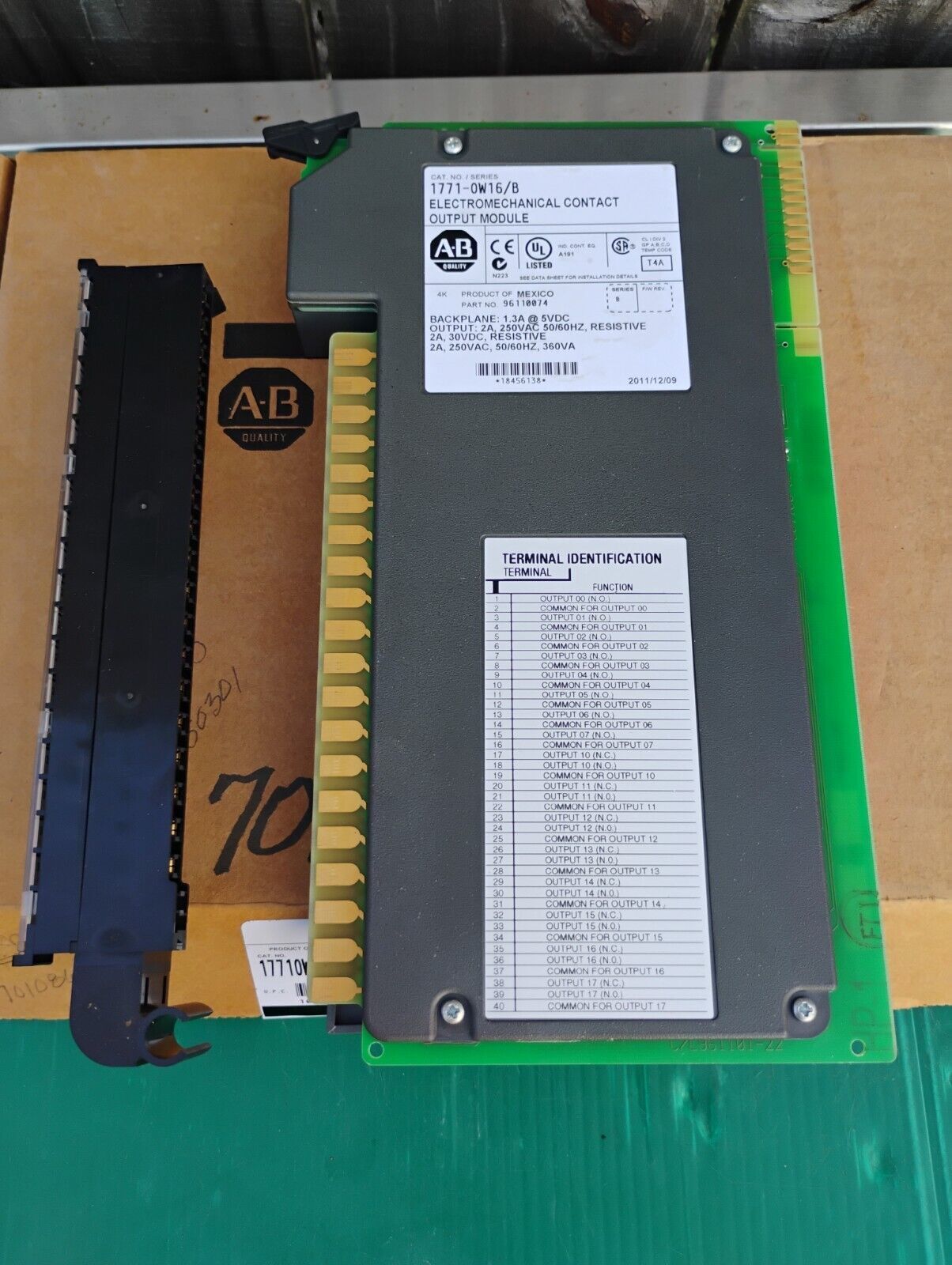 Allen Bradley 1771-OW16 Plc5 Output Module Ser B - $64.35