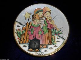 Veneto Flair Signed Plate Etched Italy Christmas Compatible with Card- CAROLERS- - £36.41 GBP