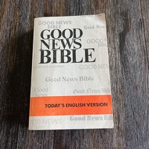 Vintage Good News Bible Today&#39;s English Version Paperback Book 1981 - £7.14 GBP