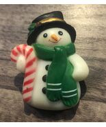 Vintage HALLMARK SNOWMAN Christmas Holiday Brooch Plastic Pin 1980&#39;s - $20.91 CAD