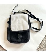 Vintage Nintendo Game Boy Travel Carrying Soft Case Black &amp; White - $278.18 MXN