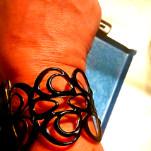 Gorgeous Metal Vintage Black Cuff Bracelet - $23.04 CAD