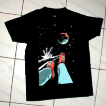 VTG Rare Retro Graphic T- shirt Allroit Small black floating space earth... - $313.36 MXN