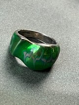 Unique 925 Marked Green &amp; White Swirl Enamel Silver Band Ring Size 8 – - £22.99 GBP