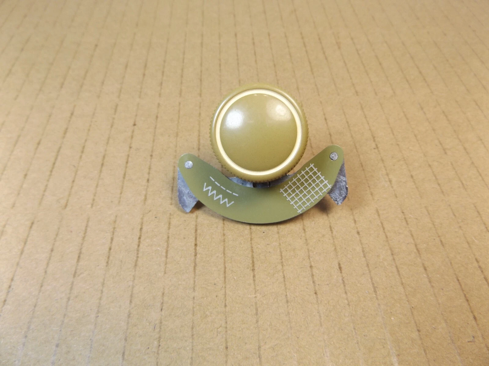 S l1600 thumb200