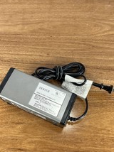 ZENITH Camcorder Battery Charger AC Power VAC410 W/ JVC battery pack NB-P6U - $467.43 MXN