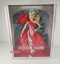 2019 Holiday Barbie Doll - Blonde Curls Mattel Barbie Signature Stand Included - £45.96 GBP