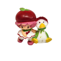 Vintage 1982 Strawberry Shortcake Miniatures Cherry Cuddler W Gooseberry Kenner - £16.41 GBP