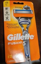 New Gillette Fusion 5 Razors 1 razor + 2 cartridges (J9) - $12.21