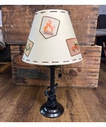 Woolrich Kids Bear Camping Adventure-Themed Lamp - $461.34 MXN