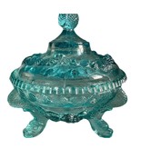 Vintage Westmoreland Shell and Dolphin Argonaut Blue Glass Candy on Legs - $1,425.11 MXN