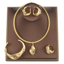 Fashion Women Jewelry Twist Design Choker Necklace Earrings and Bracelet Ring Go - £40.46 GBP