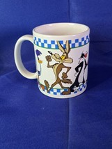 Warner Bros. Looney Tunes Coyote Taz Road Runner Daffy Bugs Sylvester Mug - £14.81 GBP