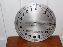 Vintage Aluminum Clock Dial Face for a Gas Pump - $841.82 MXN