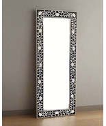 Mother of pearl inlay floor mirror frame - $13,058.69 MXN