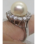 Diamond Encircled Cultured Pearl and Sterling Silver Ring Size 8  - $3,319.96 MXN