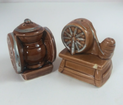 Vintage Enesco Spinning Wheel &amp; Coffee Grinder Small Salt &amp; Pepper Shake... - $9.69