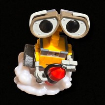 Funko Pop! Disney Pixar Wall-E with Fire Extinguisher 1115 - $134.98 MXN