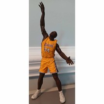 Shaquille O&#39;Neal 4.5” Action Figure Yellow Jersey - £9.59 GBP