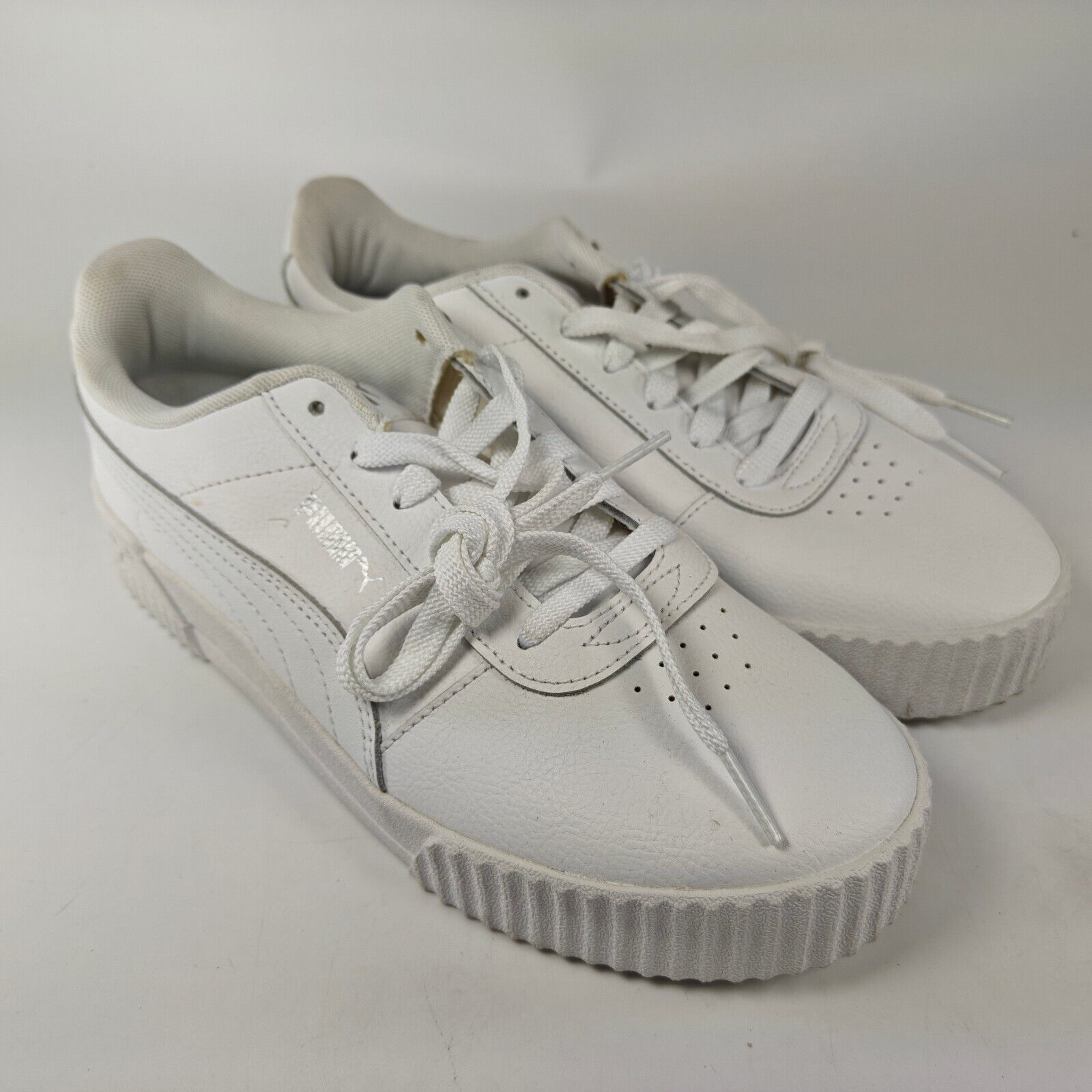 Primary image for PUMA Womens Carina 370325-02 White Leather Casual Low Top Sneaker Size 9