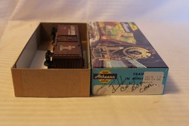 HO Scale Athearn, 40&#39; Box Car, Illinois Central, Brown, #30130 weathered, K-Ds - £24.05 GBP
